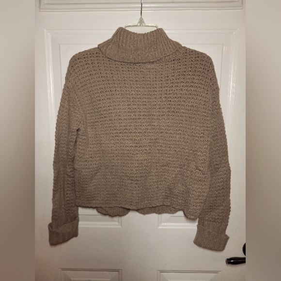 Cable Knitted Sweater - Picture 2 of 2